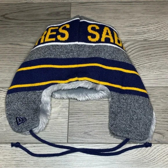 2 Buffalo Sabres NHL New Era Winter Hats Adult One Size Beanie Caps - Two Set - Picture 6 of 12